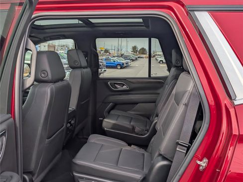 Used 2022 Chevrolet Tahoe LT image 15