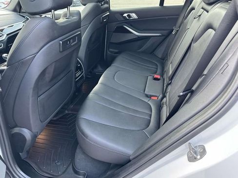 Used 2019 BMW X5 xDrive40i w/ Convenience Package AWD/4WD image 18