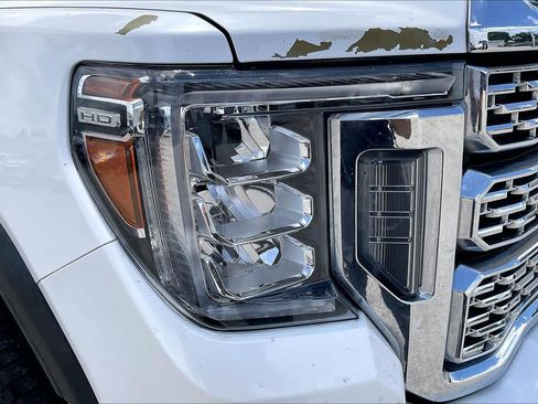 Used 2022 GMC Sierra 2500 Denali w/ Technology Package AWD/4WD image 27