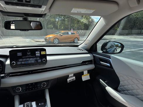 New 2025 Mitsubishi Outlander SEL image 27