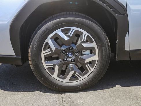 Used 2025 Subaru Forester Premium AWD/4WD image 13