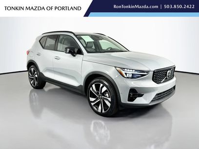 Used 2025 Volvo XC40 B5 Ultra
