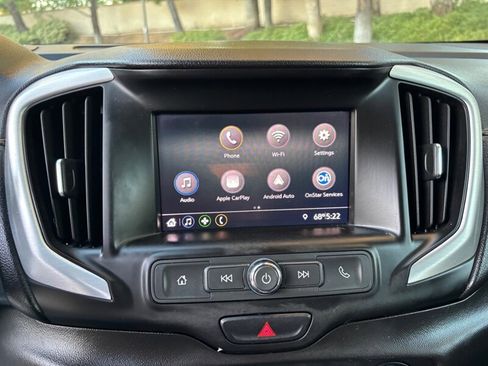 Used 2020 GMC Terrain SLE w/ Elevation Edition image 23