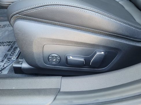 Used 2025 BMW M340i w/ Premium Package RWD image 13