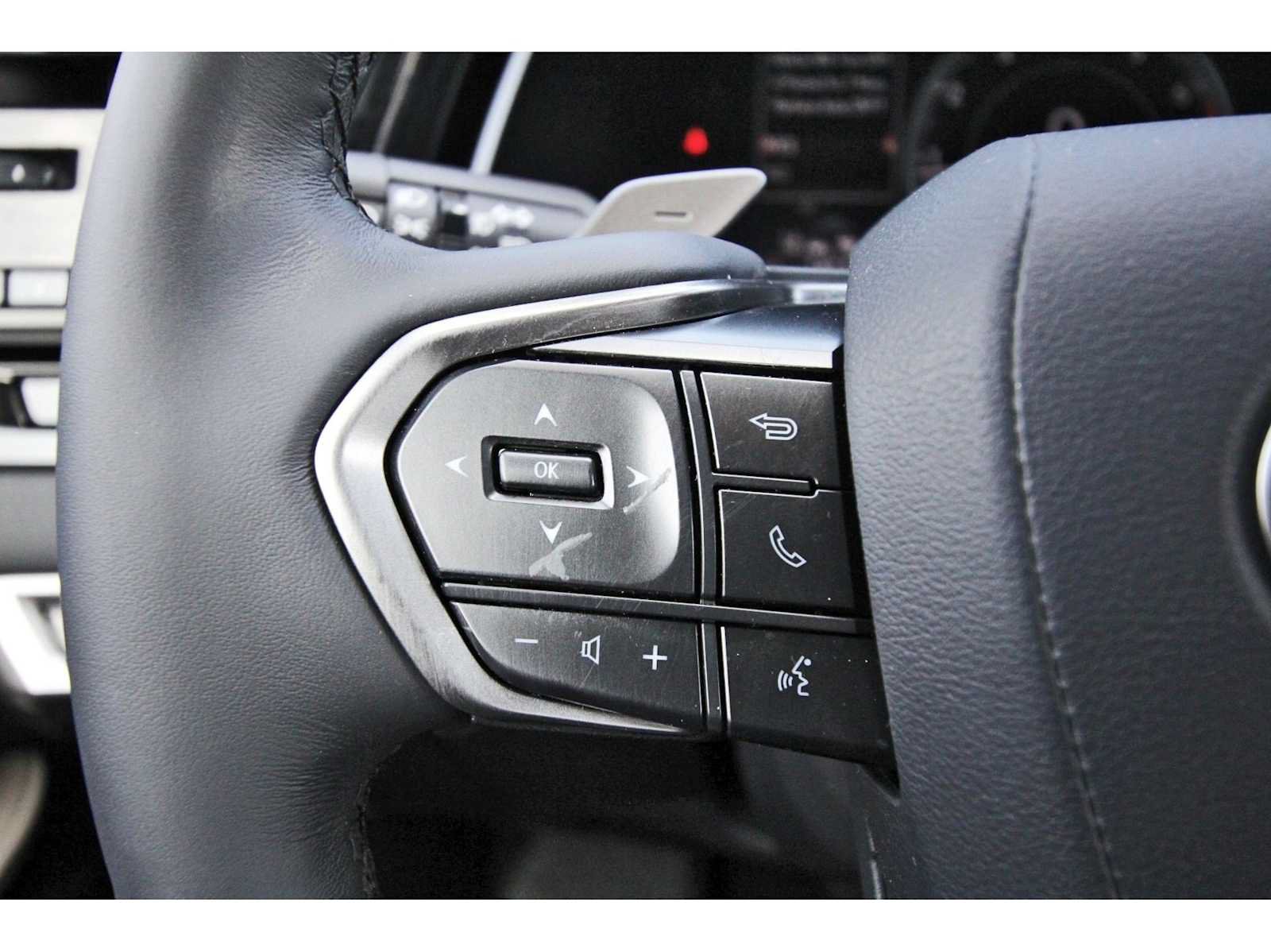 Used 2024 Lexus RX 350 Premium w/ Convenience Package FWD image 14