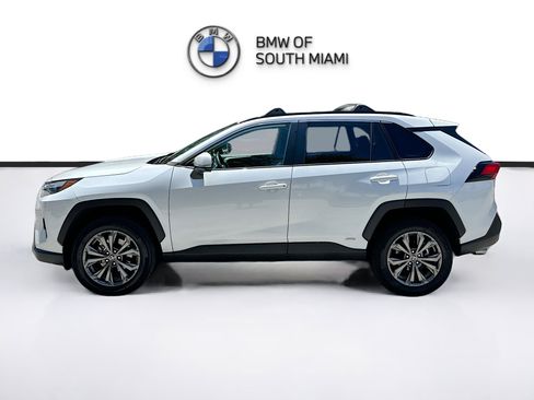 Used 2023 Toyota RAV4 XLE Premium AWD/4WD image 4