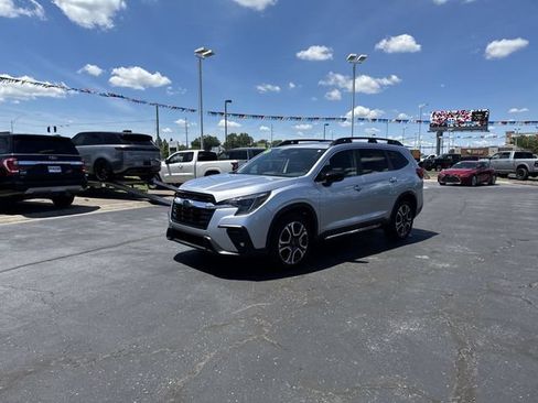 Certified 2026 Subaru Ascent Limited AWD/4WD image 2