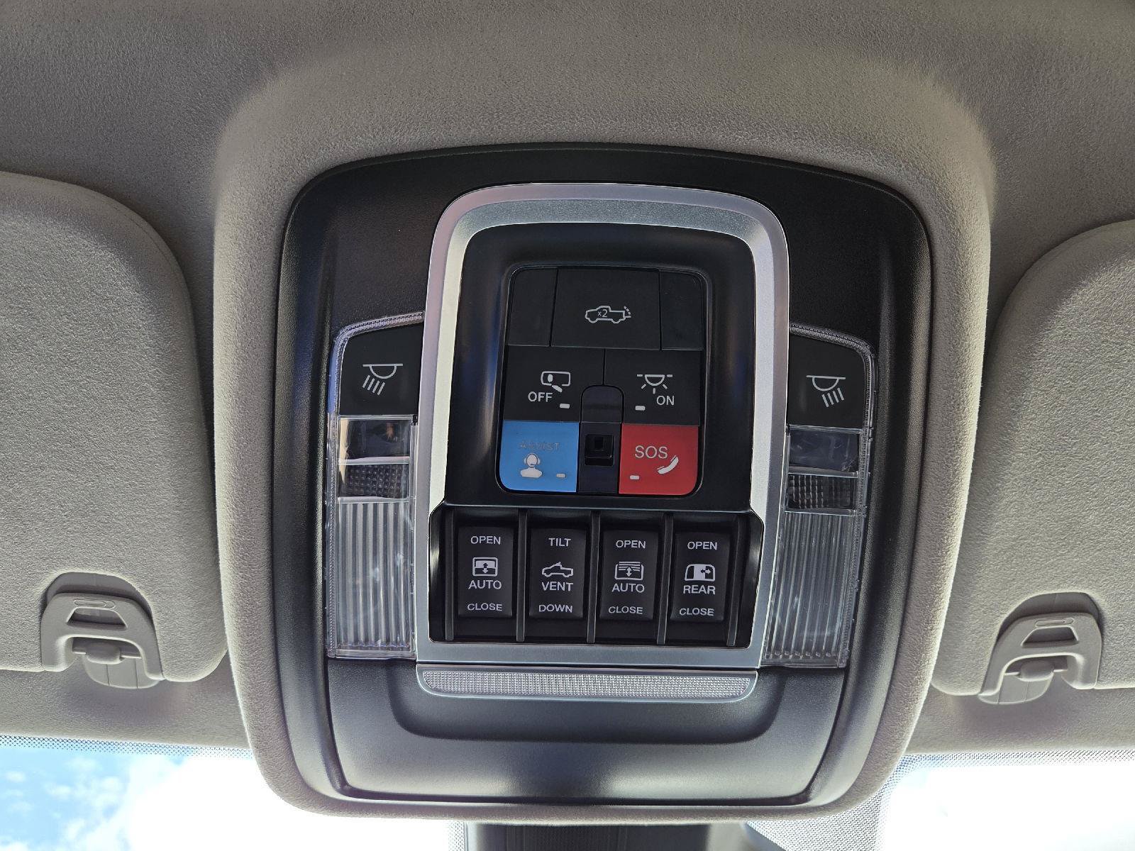 Used 2027 RAM 1500 Tungsten AWD/4WD image 16