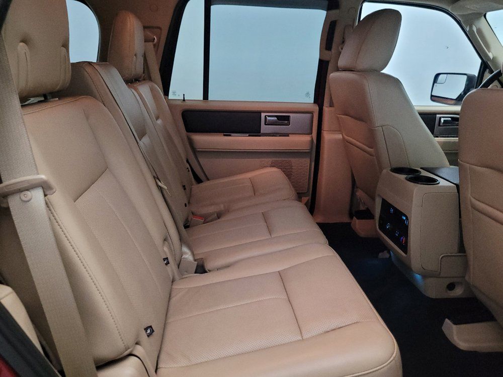 Used 2017 Ford Expedition XLT w/ Equipment Group 202A AWD/4WD image 19