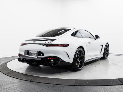 Used 2025 Mercedes-Benz AMG GT 63 image 24