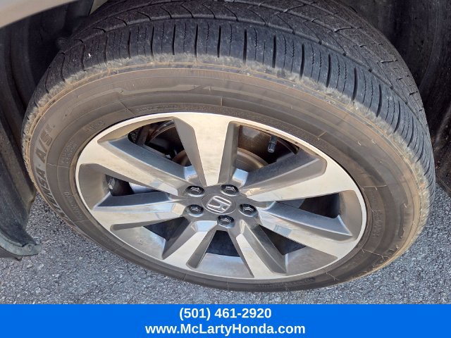 Used 2025 Honda Pilot Elite image 9