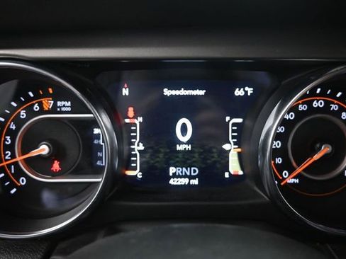 Used 2022 Jeep Wrangler Unlimited Sport AWD/4WD image 32