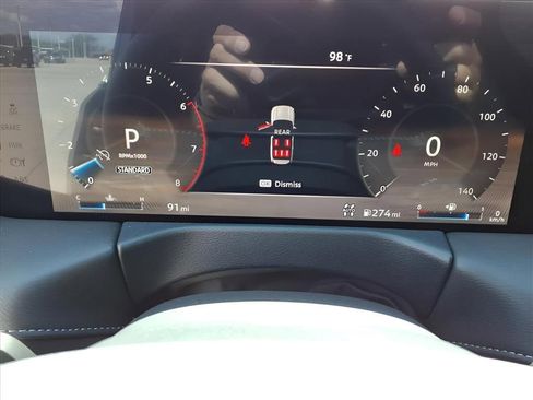 New 2025 Nissan Armada SL w/ Captain's Chari Seat Package image 15