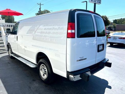 Used 2023 Chevrolet Express 2500 w/ Driver Convenience Package image 5