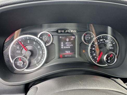 Used 2026 RAM 2500 Big Horn AWD/4WD image 33