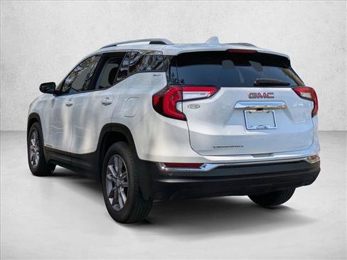Used 2024 GMC Terrain SLT image 6