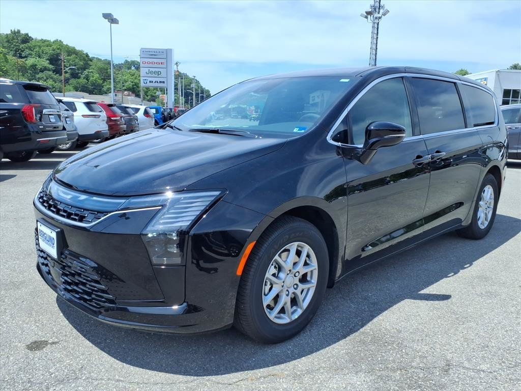 New 2027 Chrysler Pacifica Select FWD image 8