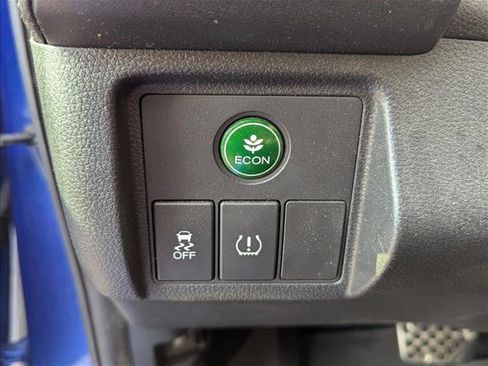 Used 2020 Honda HR-V Sport image 11