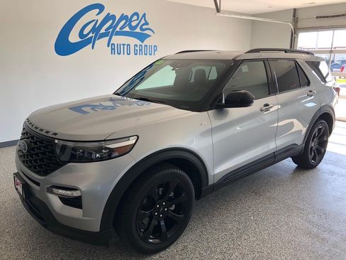 Used 2023 Ford Explorer ST-Line w/ Class IV Trailer Tow Package AWD/4WD image 1