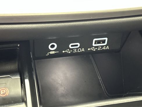 Used 2025 Subaru Legacy Premium AWD/4WD image 37