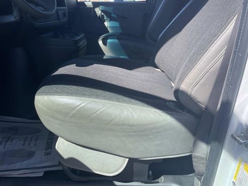 Used 2020 GMC Savana 2500 w/ Driver Convenience Package image 20