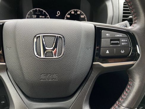 Used 2025 Honda Odyssey Sport-L image 17