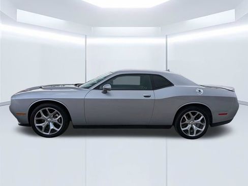 Used 2015 Dodge Challenger SXT Plus RWD image 8