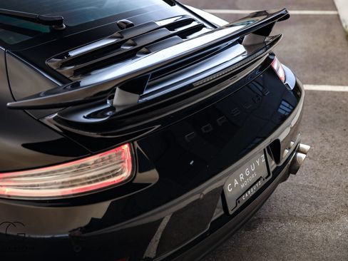Used 2014 Porsche 911 Turbo S AWD/4WD image 30