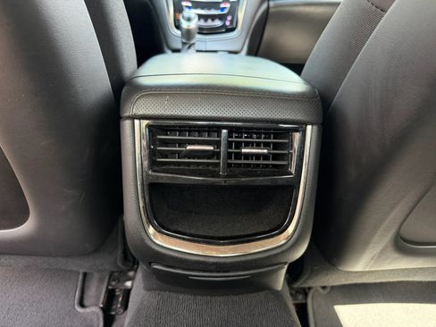Used 2017 Cadillac CTS Luxury RWD image 19