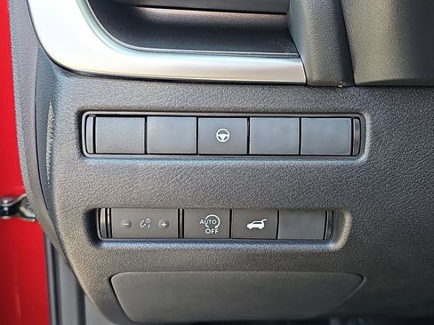 New 2026 Nissan Rogue SV AWD/4WD image 17