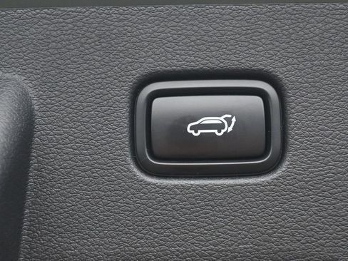 Used 2025 Kia Sportage X-Line w/ Premium Package image 33