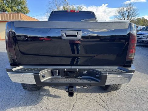 Used 2009 GMC Sierra 2500 SLT w/ SLT Convenience Package image 3