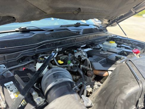 Used 2019 RAM 3500 Laramie image 43