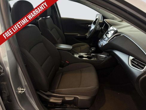 Used 2024 Chevrolet Malibu LT FWD image 34