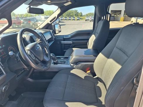Used 2019 Ford F150 XLT w/ Equipment Group 302A Luxury AWD/4WD image 11