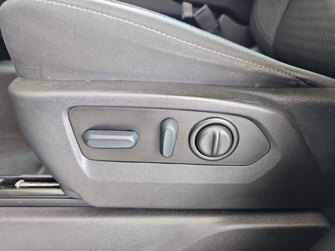 Certified 2022 Chevrolet Silverado 1500 Custom w/ Safety Confidence Package image 33