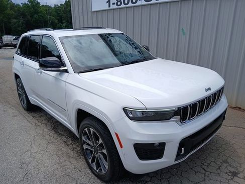 Used 2023 Jeep Grand Cherokee Overland w/ Adv Protech Group III AWD/4WD image 1