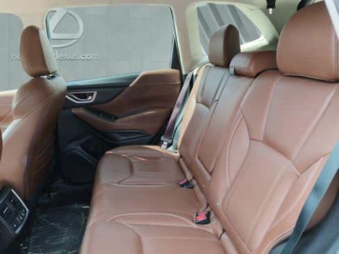Used 2021 Subaru Forester Touring AWD/4WD image 11