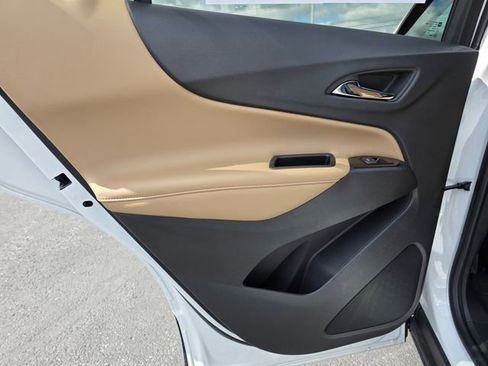 Used 2022 Chevrolet Equinox Premier image 20