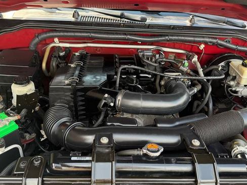 Used 2015 Nissan Frontier S RWD image 7