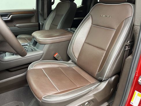 Used 2024 GMC Sierra 1500 Denali w/ Technology Package image 10