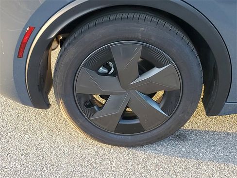 Used 2026 Toyota Prius LE image 5