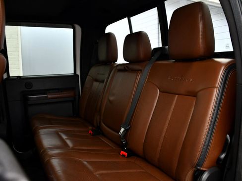 Used 2014 Ford F250 Platinum w/ FX4 Off-Road Package image 31