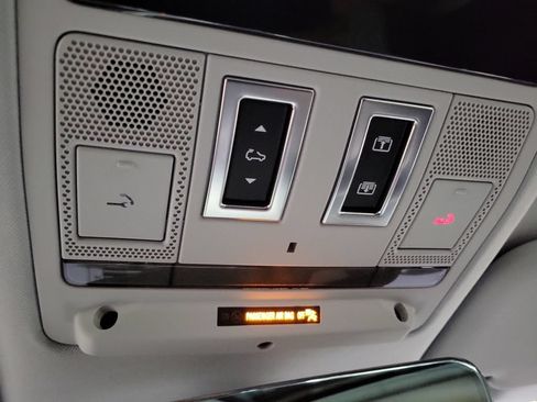 New 2026 Land Rover Defender 110 S AWD/4WD image 21
