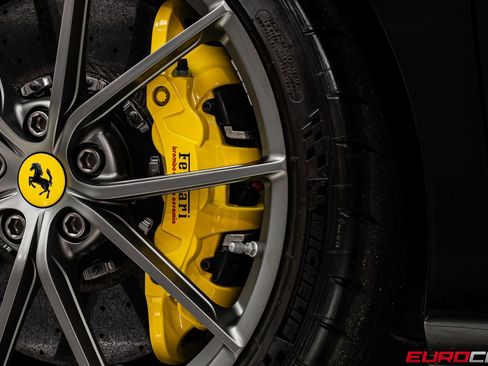 Used 2020 Ferrari 488 Pista Coupe RWD image 29