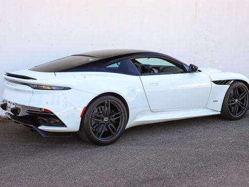 Used 2019 Aston Martin DBS Superleggera RWD image 5