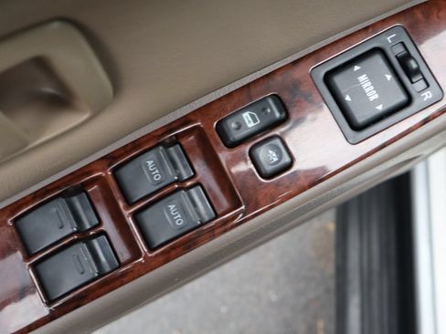 Used 2000 Toyota 4Runner Limited AWD/4WD image 27