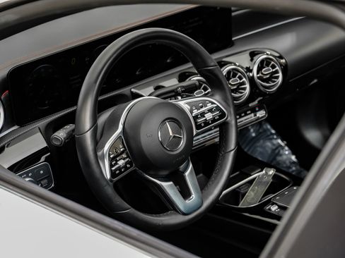 Used 2023 Mercedes-Benz CLA 250 4MATIC image 18