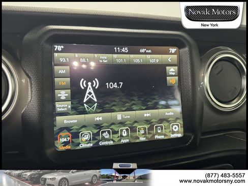 Used 2021 Jeep Gladiator Overland AWD/4WD image 17