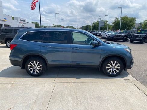 Used 2020 Honda Pilot EX image 2